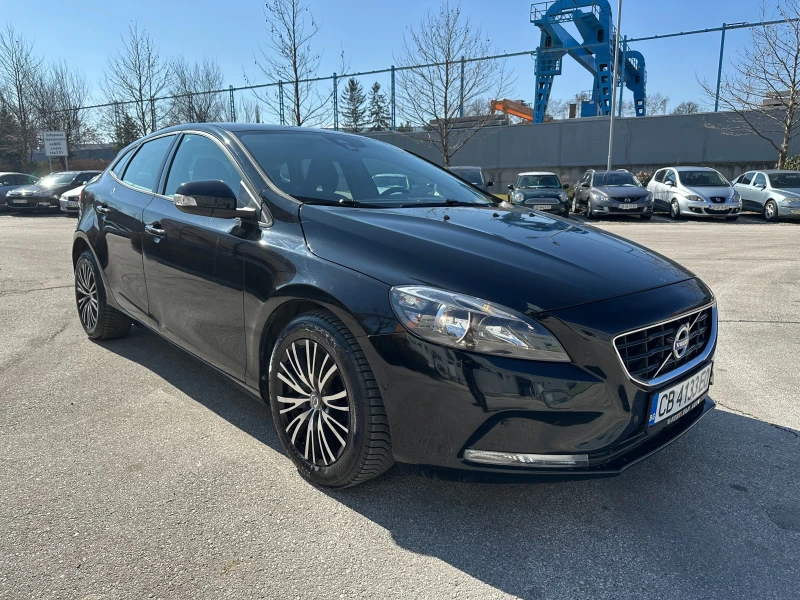 Volvo V40, снимка 6 - Автомобили и джипове - 49375304