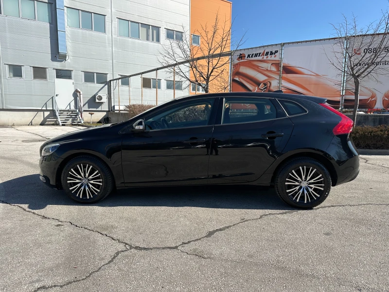 Volvo V40, снимка 2 - Автомобили и джипове - 49375304