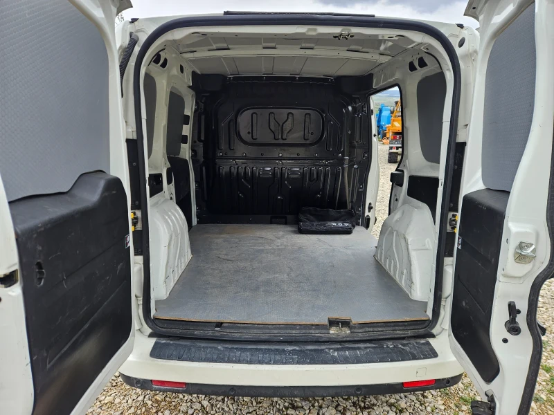 Fiat Doblo 1.3 МJET Euro 5B , снимка 8 - Автомобили и джипове - 50770755