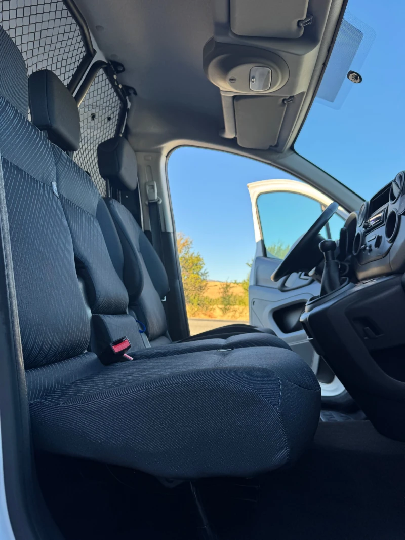 Peugeot Partner 1.6eHDI-LONG, снимка 13 - Автомобили и джипове - 51761196