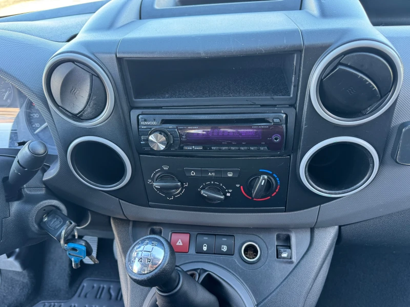 Peugeot Partner 1.6eHDI-LONG, снимка 12 - Автомобили и джипове - 51761196