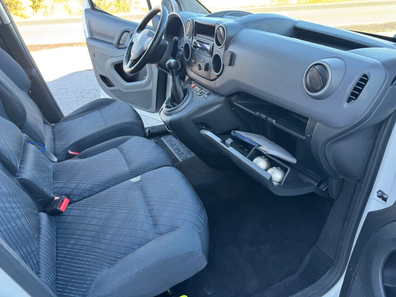 Peugeot Partner 1.6eHDI-LONG, снимка 10 - Автомобили и джипове - 51761196