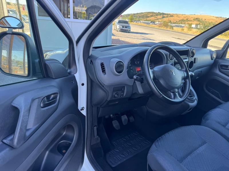 Peugeot Partner 1.6eHDI-LONG, снимка 9 - Автомобили и джипове - 51761196