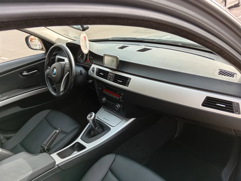 BMW 320 320D, снимка 10 - Автомобили и джипове - 52444351