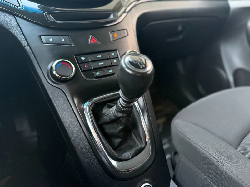 Chevrolet Orlando 6 МЕСЕЦА ГАРАНЦИЯ/1.8i 144к.с. Газов Инжекцион/6+ , снимка 12 - Автомобили и джипове - 52836989