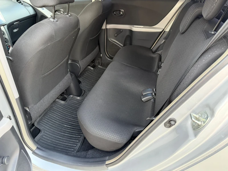 Toyota Yaris 1.4D-4D AUTOMATIK NAVI EVRO 5A ЛИЗИНГ!!!, снимка 16 - Автомобили и джипове - 52851468