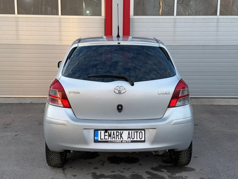 Toyota Yaris 1.4D-4D AUTOMATIK NAVI EVRO 5A ЛИЗИНГ!!!, снимка 9 - Автомобили и джипове - 52851468