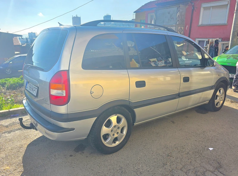 Opel Zafira 2.0, снимка 3 - Автомобили и джипове - 52892759
