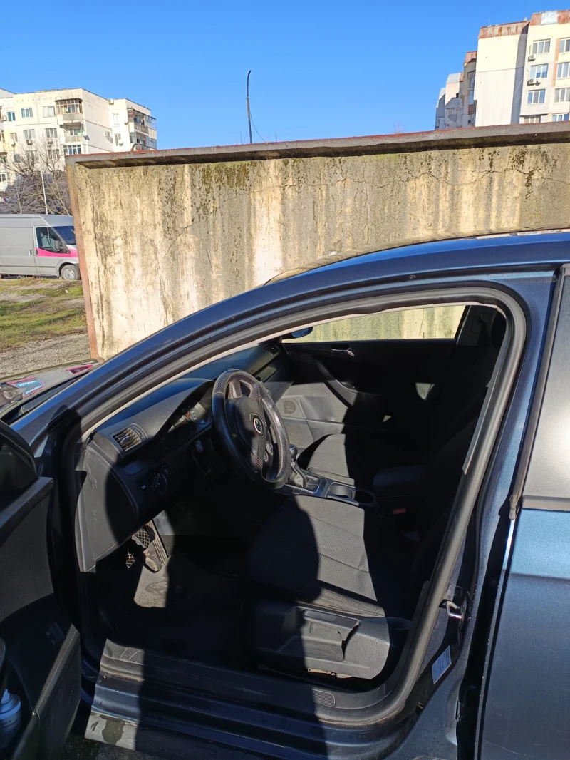 VW Passat, снимка 8 - Автомобили и джипове - 52938943
