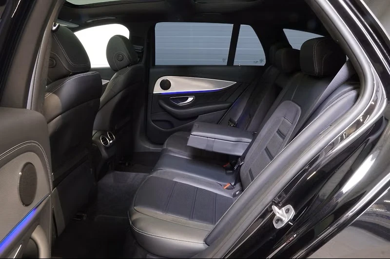 Mercedes-Benz E 63 AMG 4Matic+ , снимка 6 - Автомобили и джипове - 55012835
