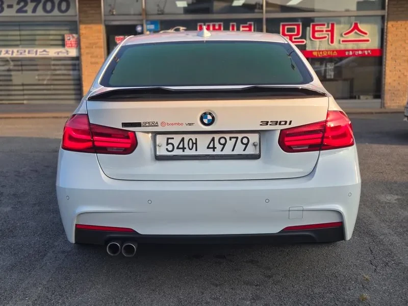 BMW 330 (F30) 330I M Sports, снимка 6 - Автомобили и джипове - 55912693