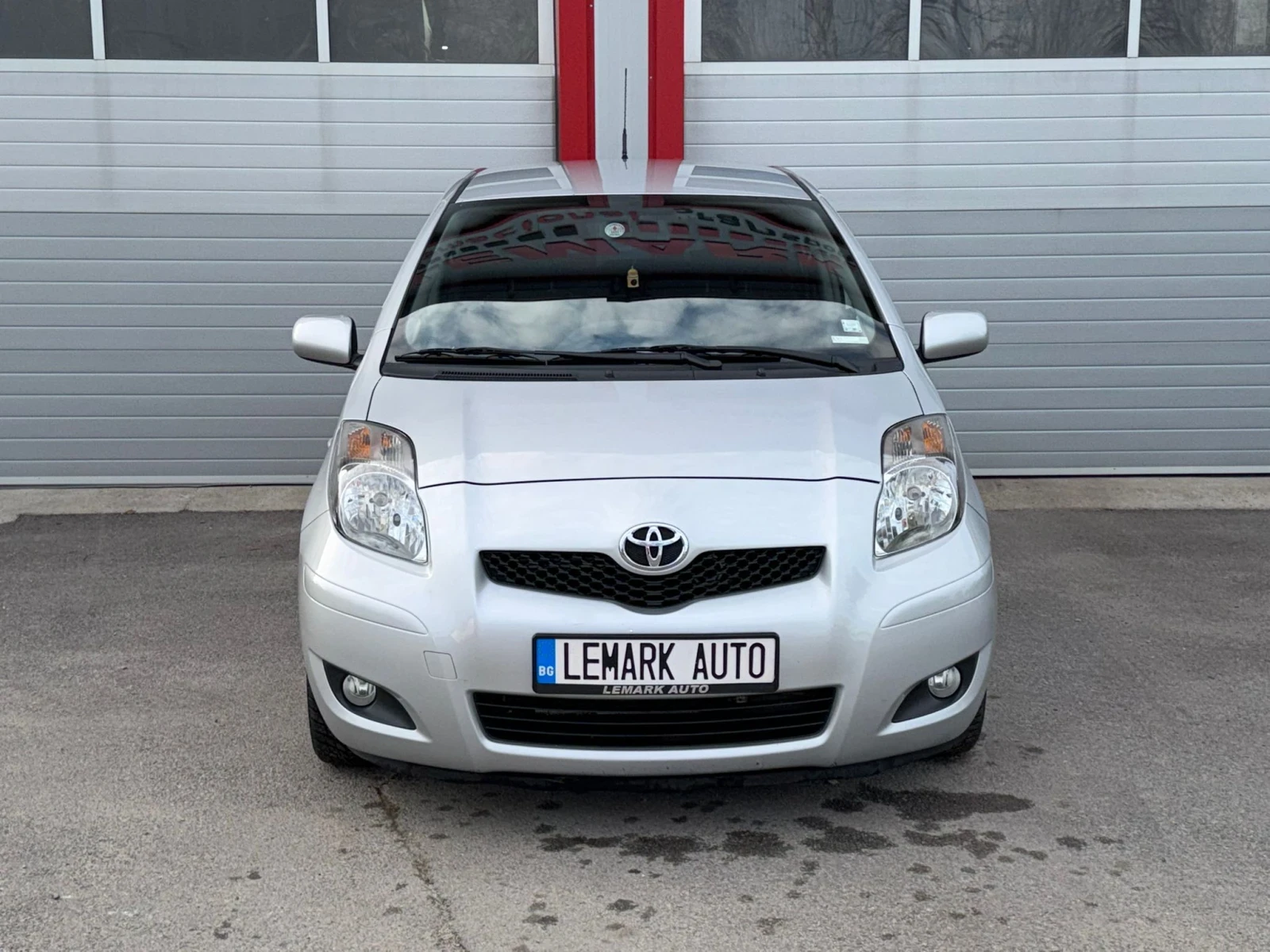 Toyota Yaris 1.4D-4D AUTOMATIK NAVI EVRO 5A ЛИЗИНГ!!!, снимка 1