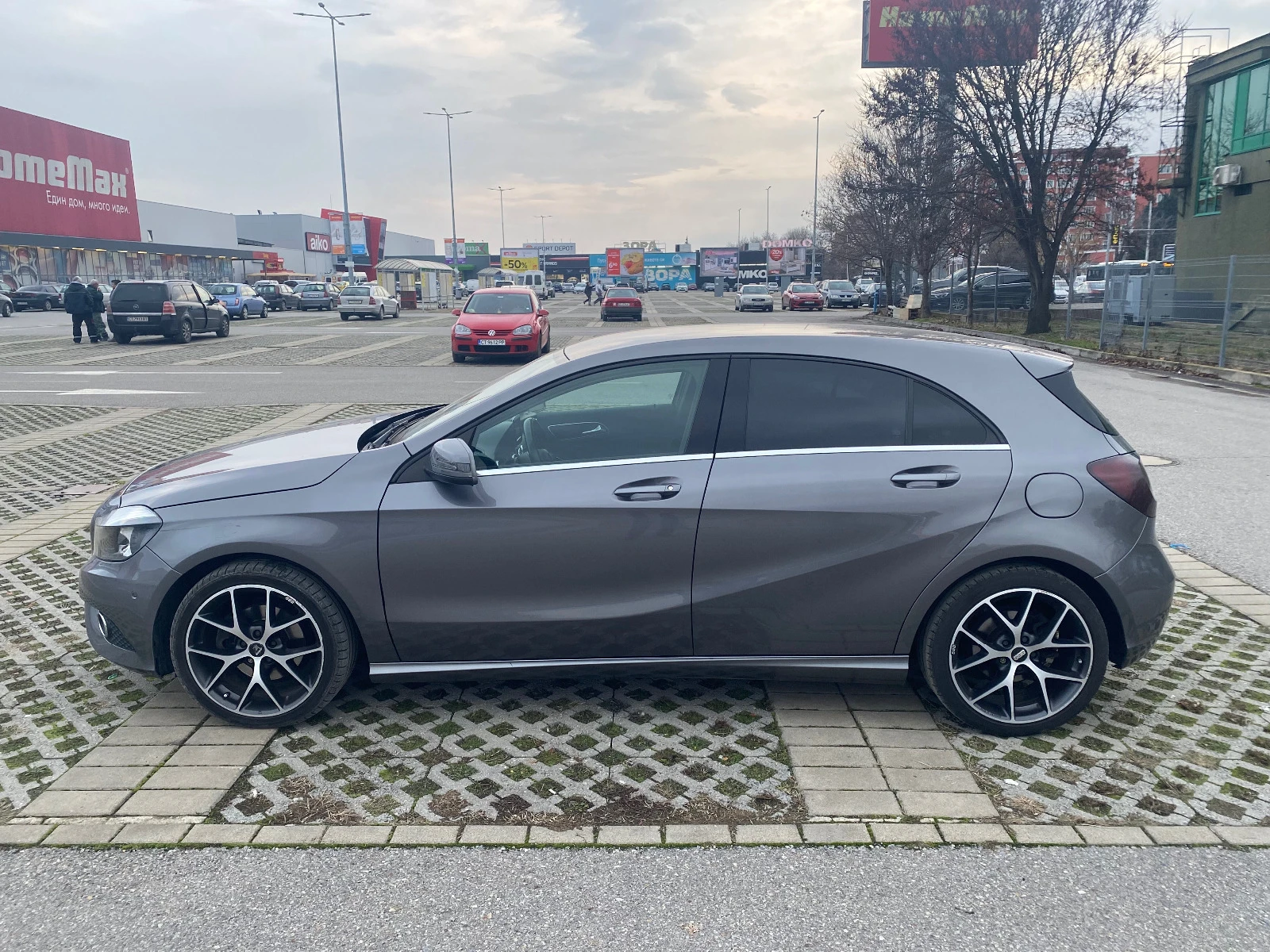 Mercedes-Benz A 180  - изображение 4