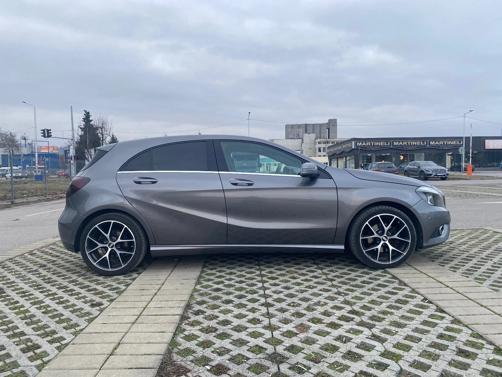 Mercedes-Benz A 180  - изображение 2