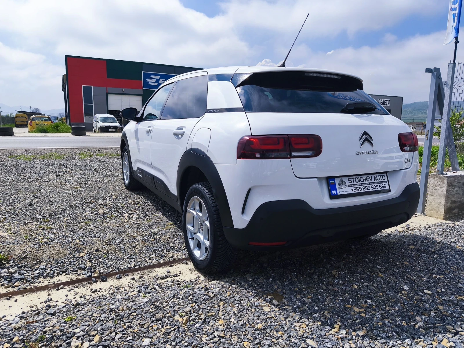 Citroen C4 Cactus 1.5BlueHDI - изображение 6