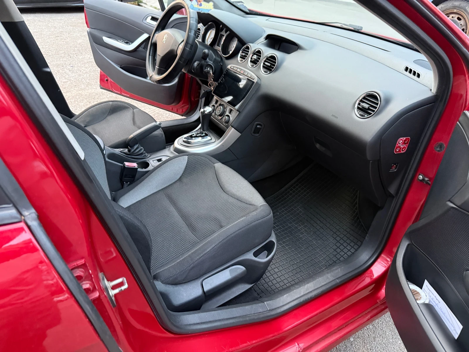 Peugeot 308 2.0 HDI - изображение 7