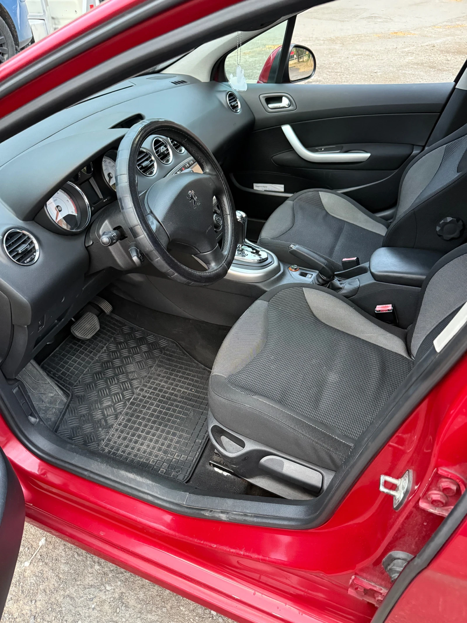 Peugeot 308 2.0 HDI - изображение 6