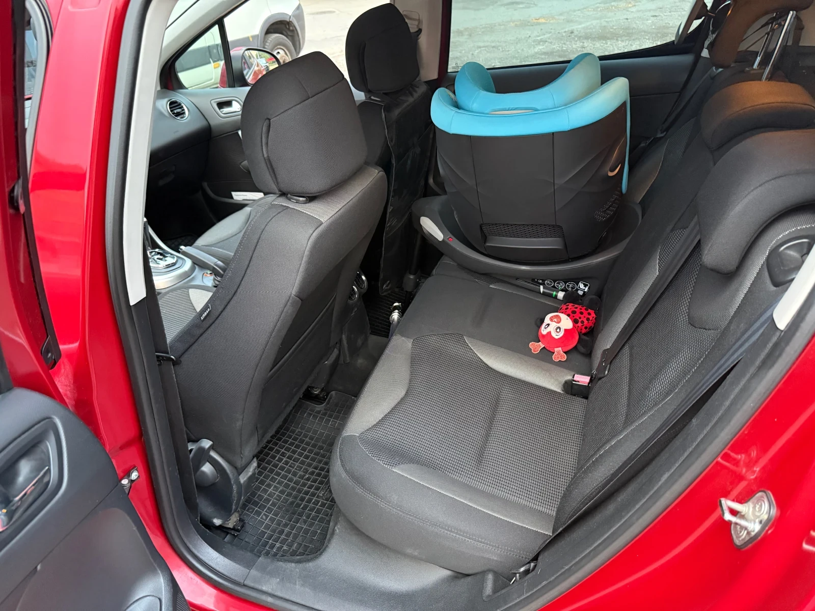 Peugeot 308 2.0 HDI - изображение 9