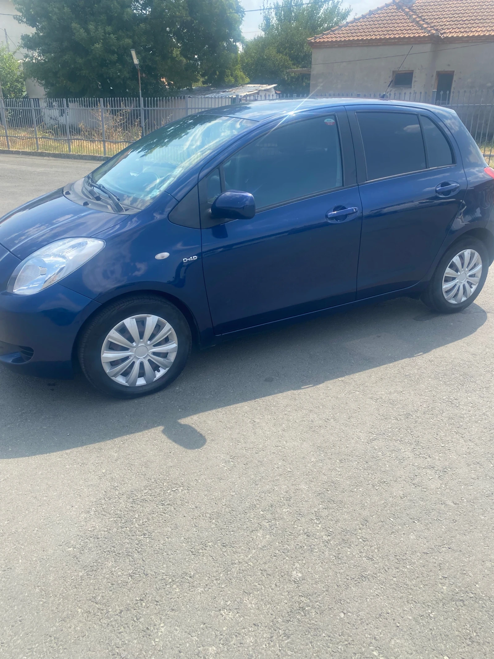Toyota Yaris  - изображение 3