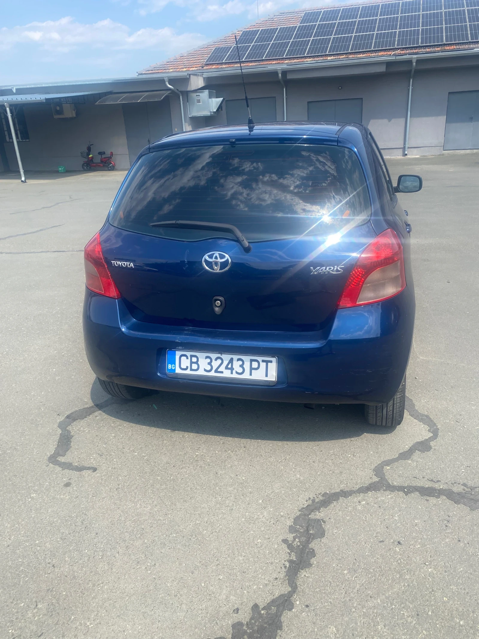 Toyota Yaris  - изображение 4
