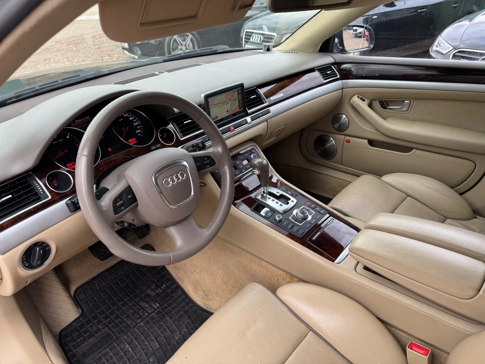 Audi A8 4.2TDI S8 Pack - изображение 10