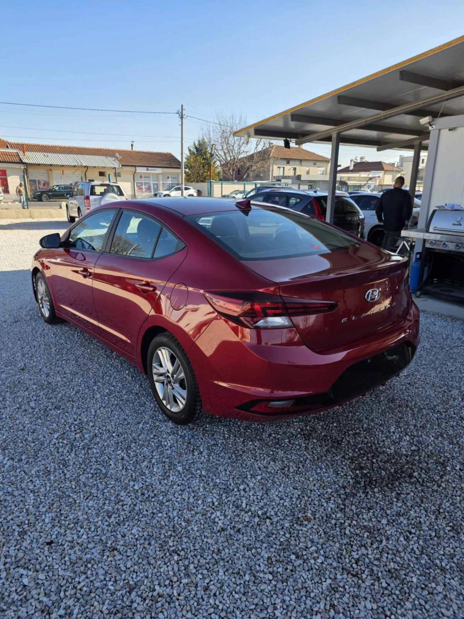 Hyundai Elantra 2.0 автоматик - изображение 4