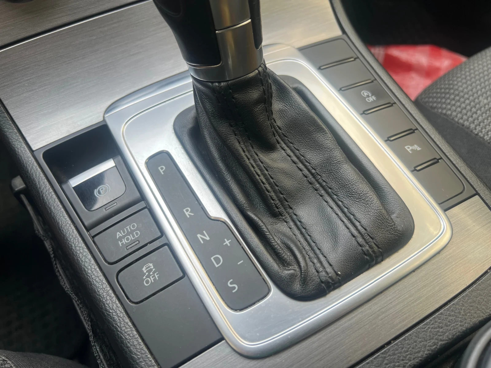 VW Passat B7 2.0 дизел, снимка 14 - Автомобили и джипове - 53603263