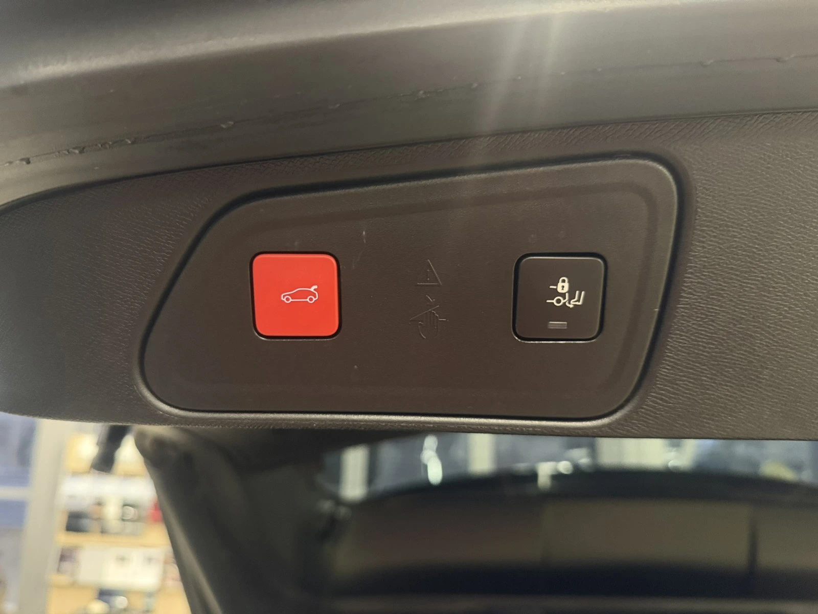 Peugeot 3008 Plug in Hybrid | Mobile.bg � ����������� 12