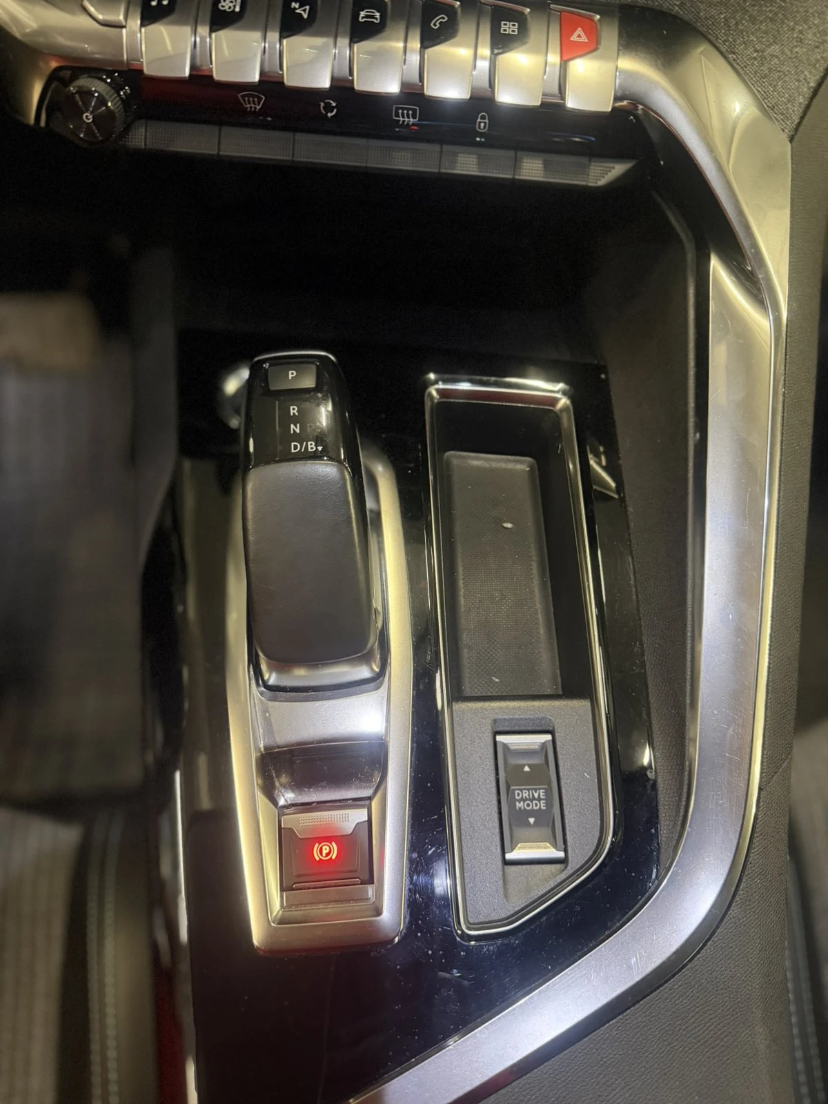 Peugeot 3008 Plug in Hybrid | Mobile.bg � ����������� 15