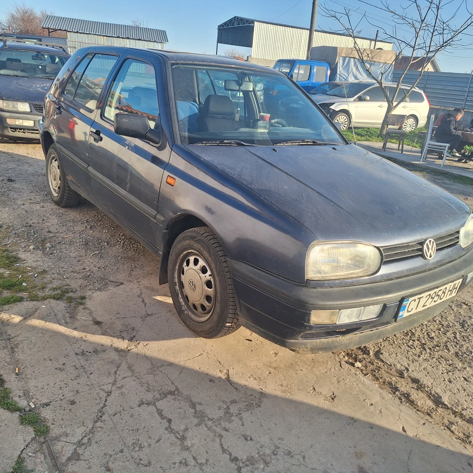 VW Golf, снимка 4 - Автомобили и джипове - 53828787