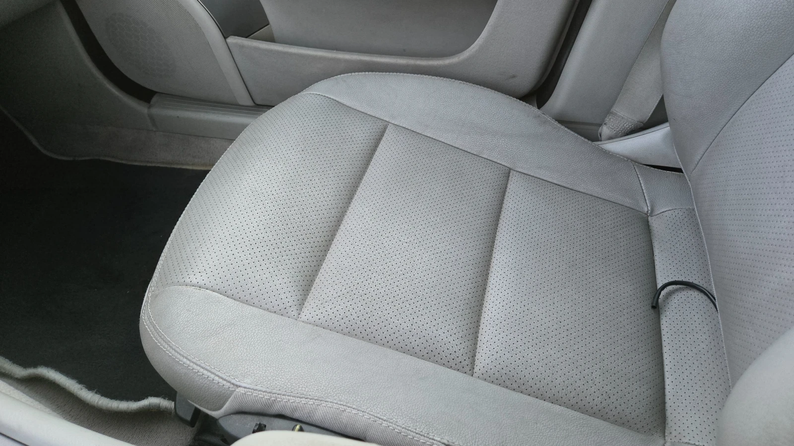 Mercedes-Benz C 220 Avangarde, снимка 10 - Автомобили и джипове - 53829223