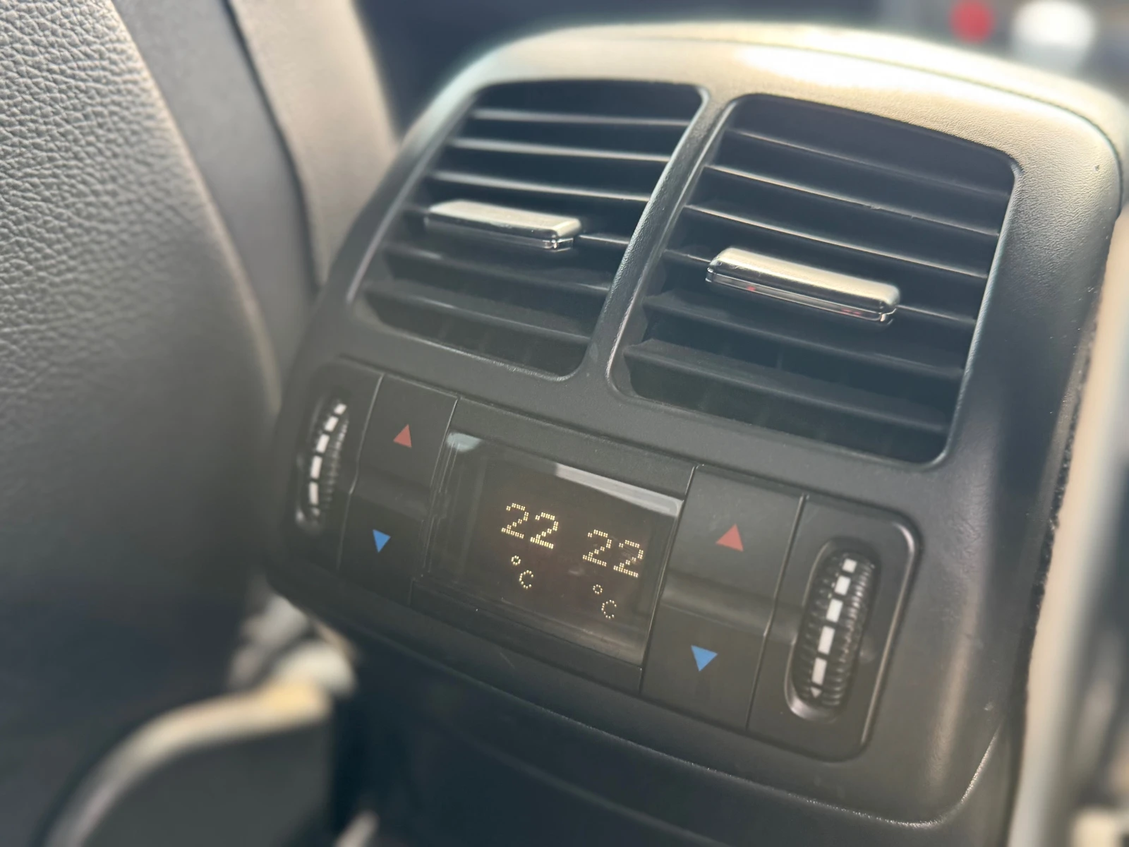 Mercedes-Benz E 320 CDI, снимка 9 - Автомобили и джипове - 53915261