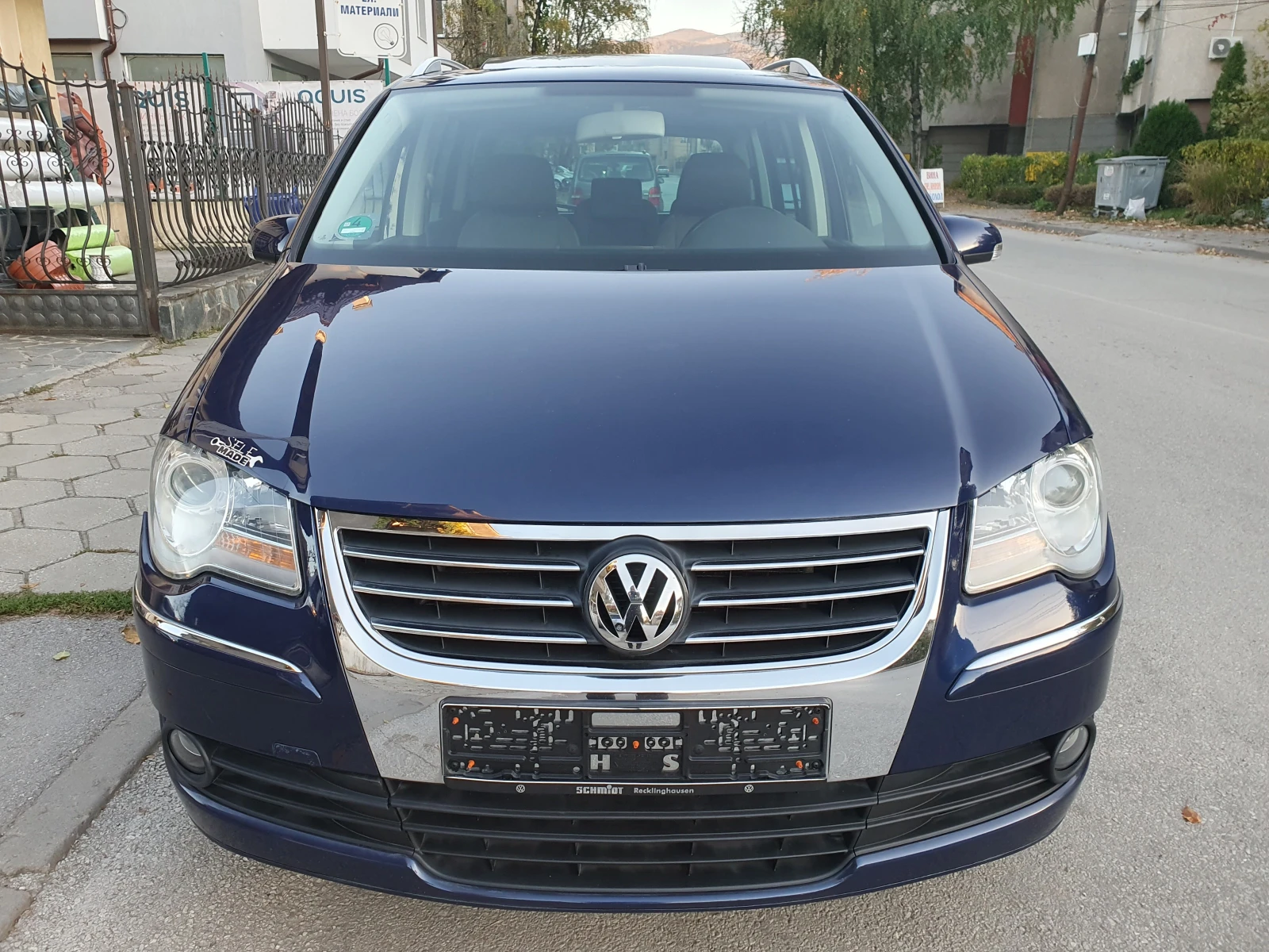 VW Touran 1.6FSI-116K.S., снимка 8 - Автомобили и джипове - 54154049