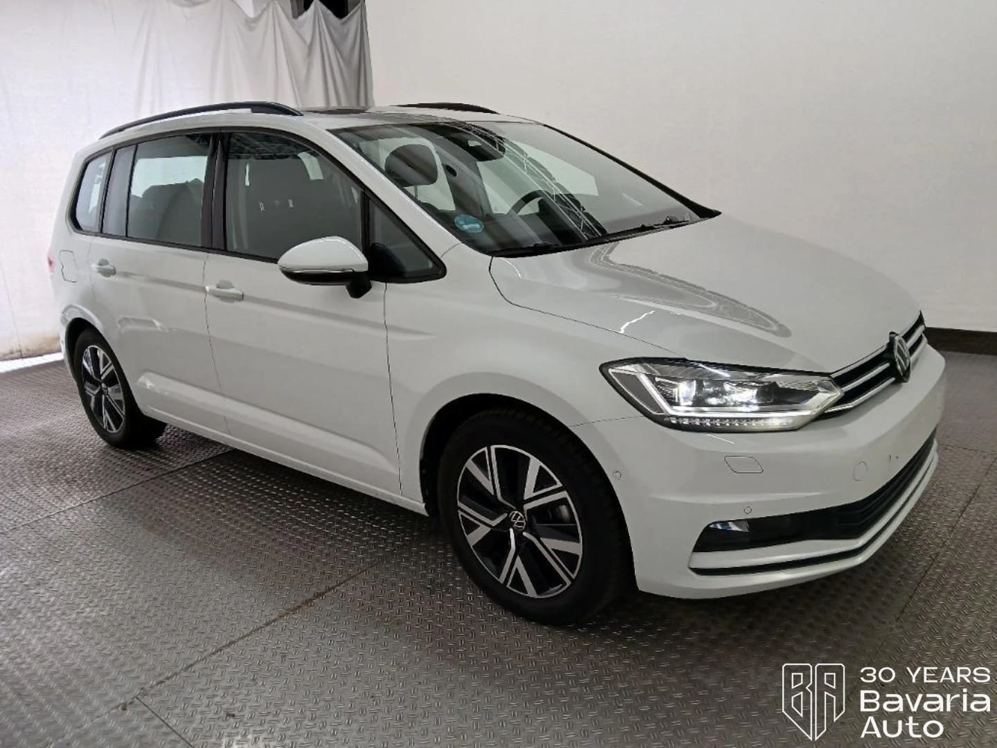 VW Touran 2.0TDI Comfortline DSG, снимка 4 - Автомобили и джипове - 54310322