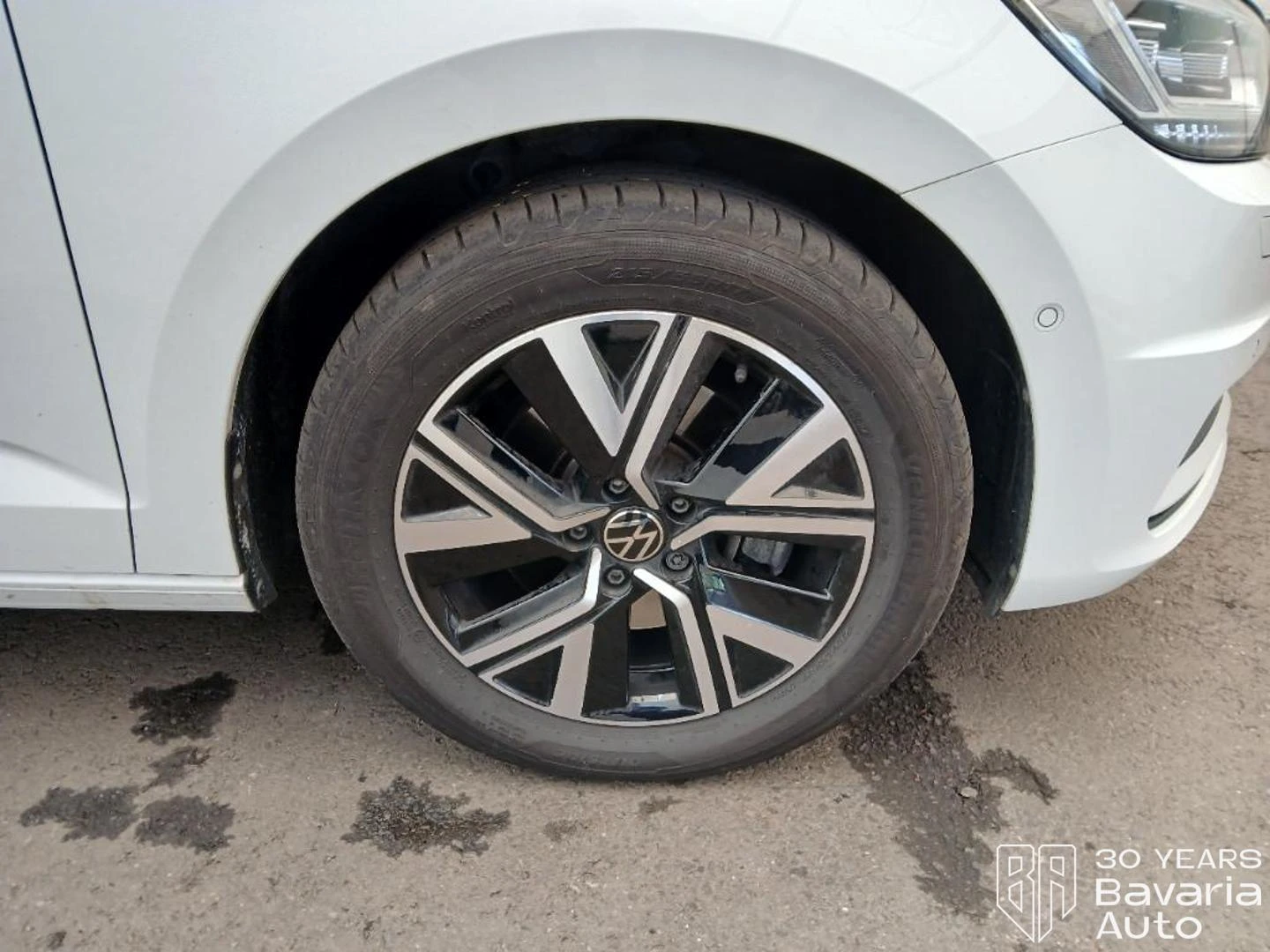 VW Touran 2.0TDI Comfortline DSG, снимка 16 - Автомобили и джипове - 54310322