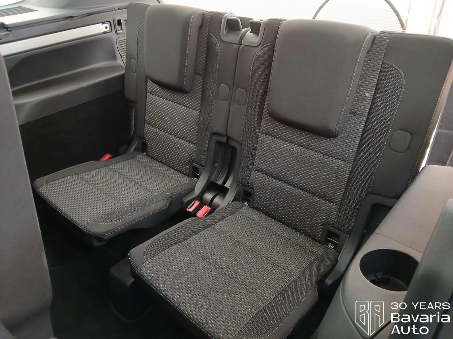 VW Touran 2.0TDI Comfortline DSG, снимка 9 - Автомобили и джипове - 54310322