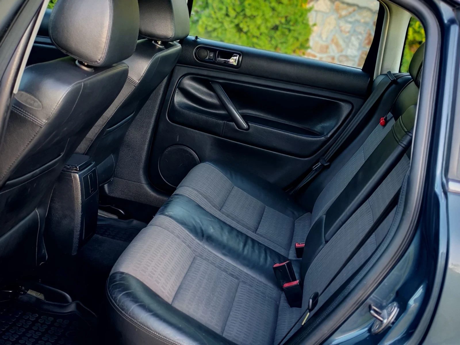 VW Passat 1.9TDI(101)* HIGHLINE* НОВ ВНОС* , снимка 13 - Автомобили и джипове - 54322618