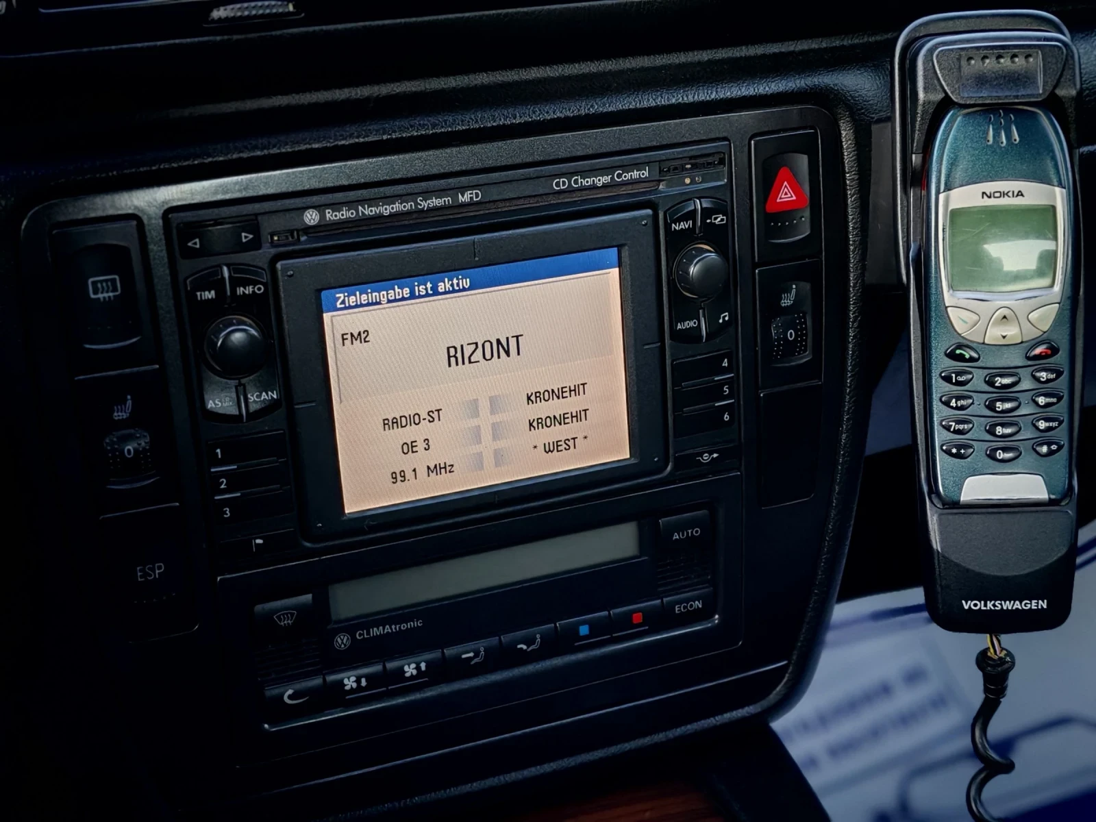 VW Passat 1.9TDI(101)* HIGHLINE* НОВ ВНОС* , снимка 15 - Автомобили и джипове - 54322618