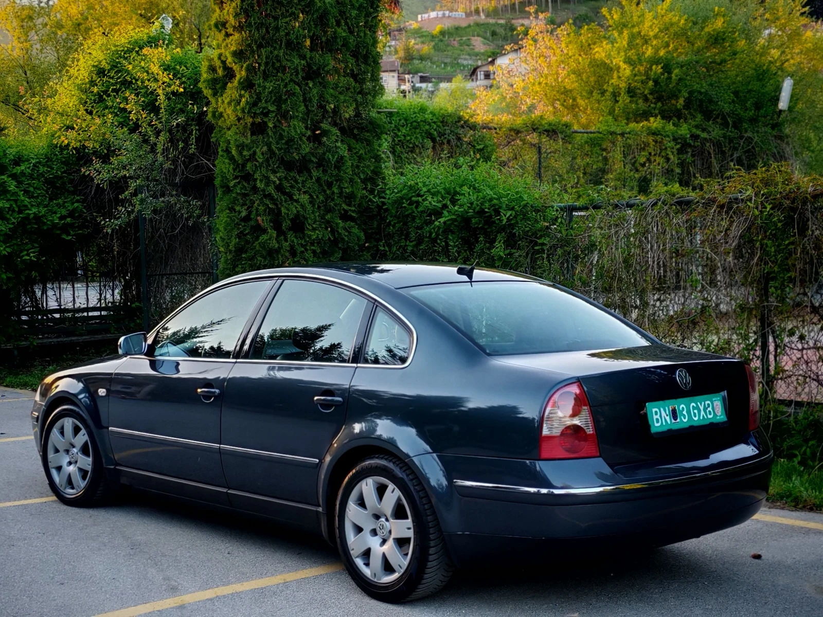 VW Passat 1.9TDI(101)* HIGHLINE* НОВ ВНОС* , снимка 4 - Автомобили и джипове - 54322618