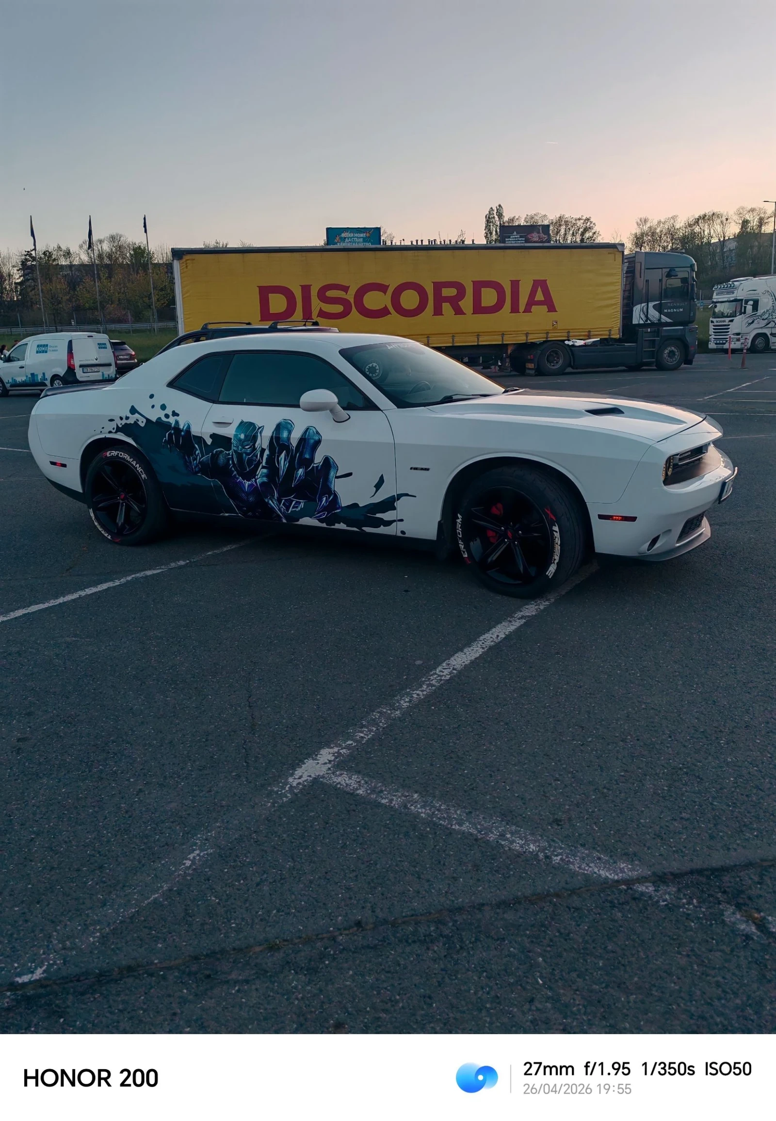 Dodge Challenger 5, 7 HEMI R/T РЪЧНИ СКОРОСТИ. , снимка 2 - Автомобили и джипове - 54360394