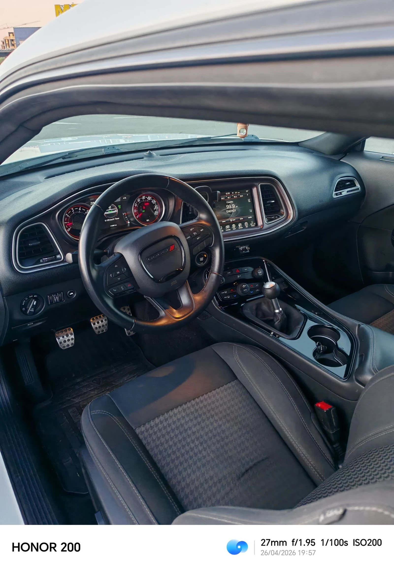 Dodge Challenger 5, 7 HEMI R/T РЪЧНИ СКОРОСТИ. , снимка 8 - Автомобили и джипове - 54360394