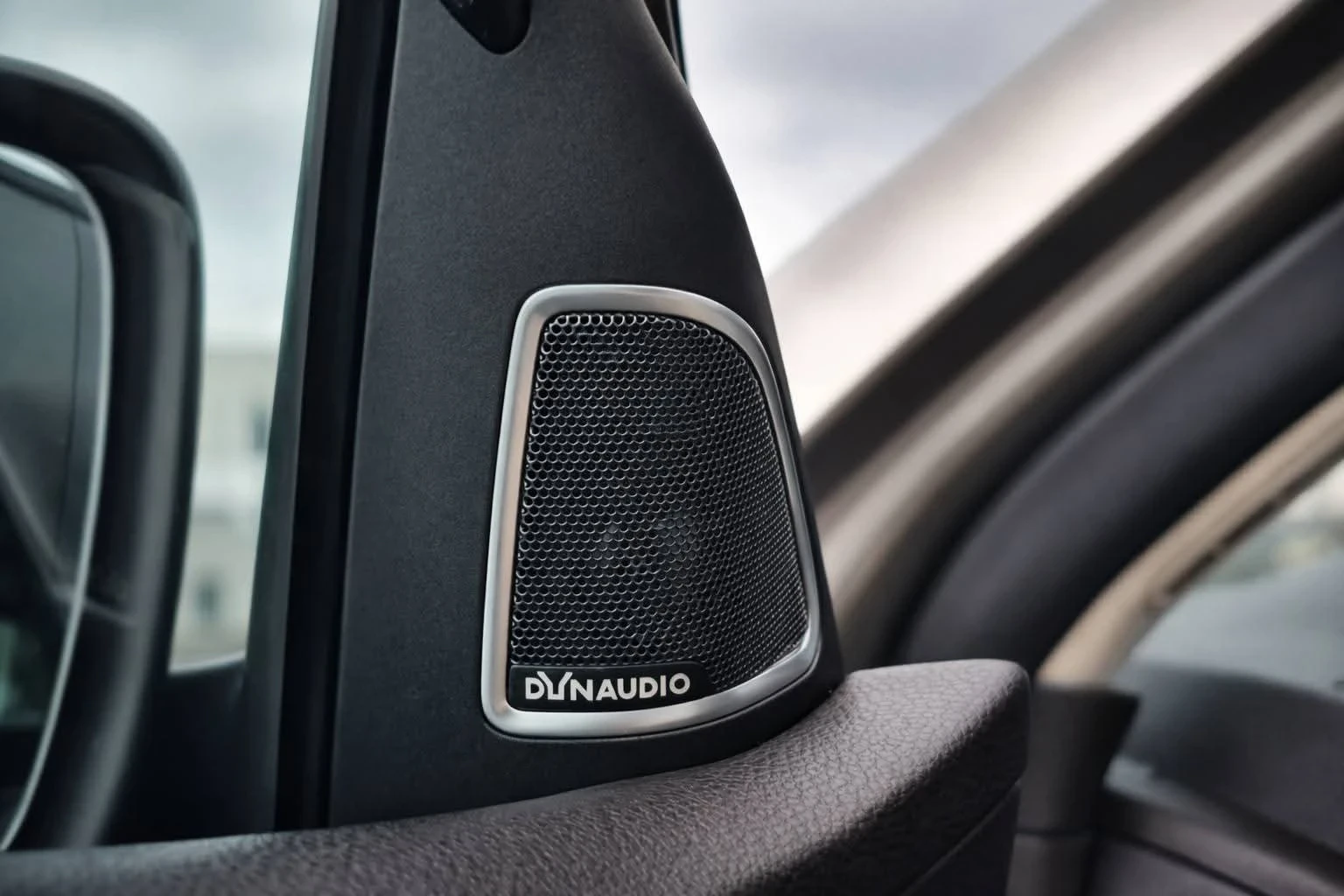 VW Passat 2.0 TDI DSG 4Motion, снимка 12 - Автомобили и джипове - 54361561