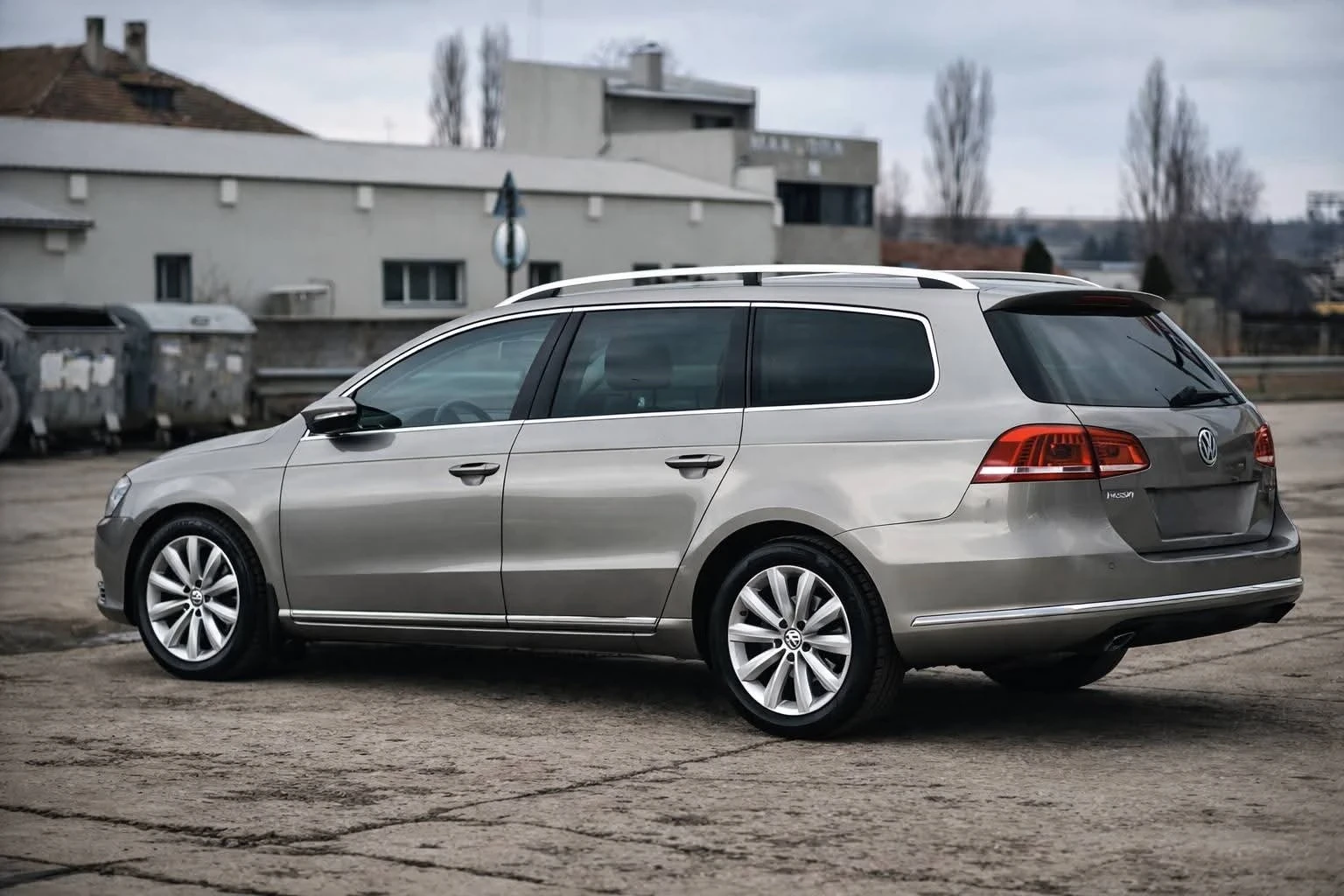 VW Passat 2.0 TDI DSG 4Motion, снимка 4 - Автомобили и джипове - 54361561