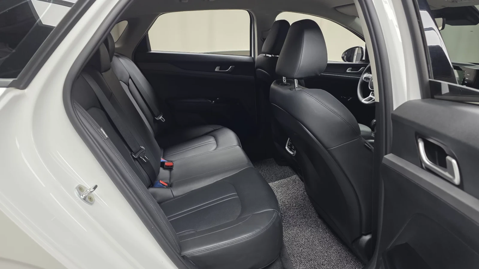 Kia K5 ФАБРИЧНА ГАЗ* ПОДГРЕВ, снимка 8 - Автомобили и джипове - 54414218