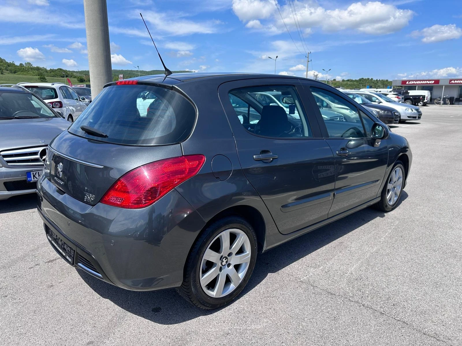 Peugeot 308 1.6 HDI Фейслифт !, снимка 4 - Автомобили и джипове - 54490974
