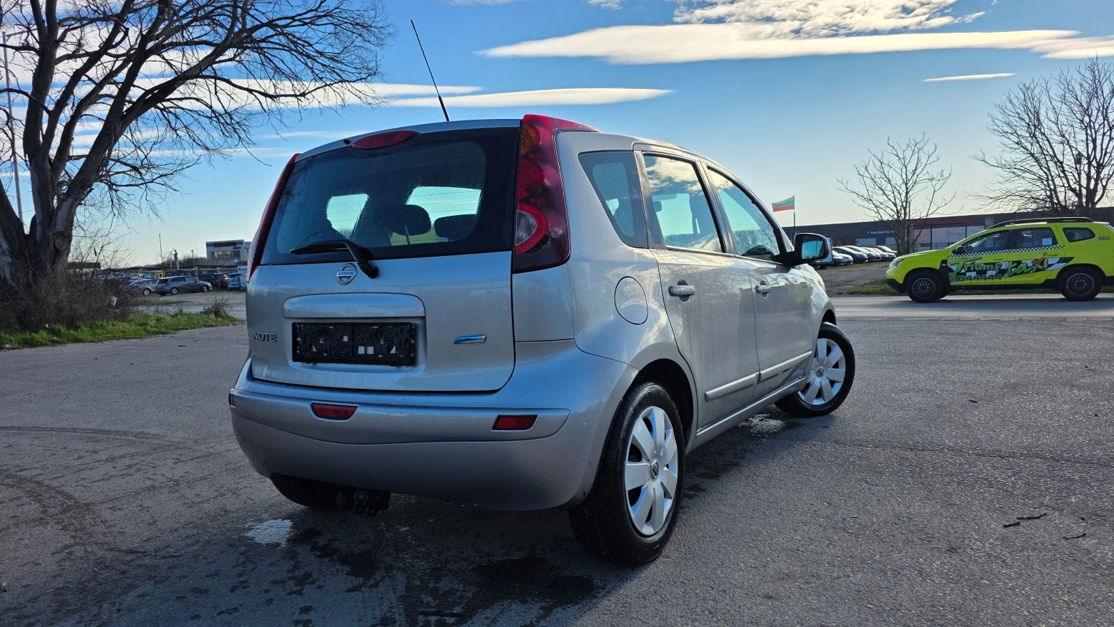 Nissan Note FACE LIFT/1.4i/88hp, снимка 4 - Автомобили и джипове - 54544622