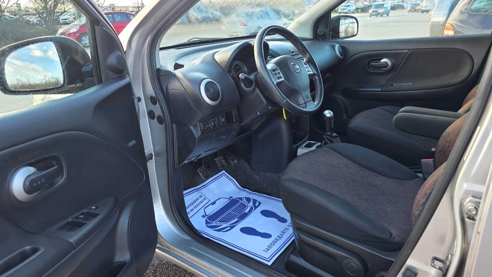 Nissan Note FACE LIFT/1.4i/88hp, снимка 6 - Автомобили и джипове - 54544622