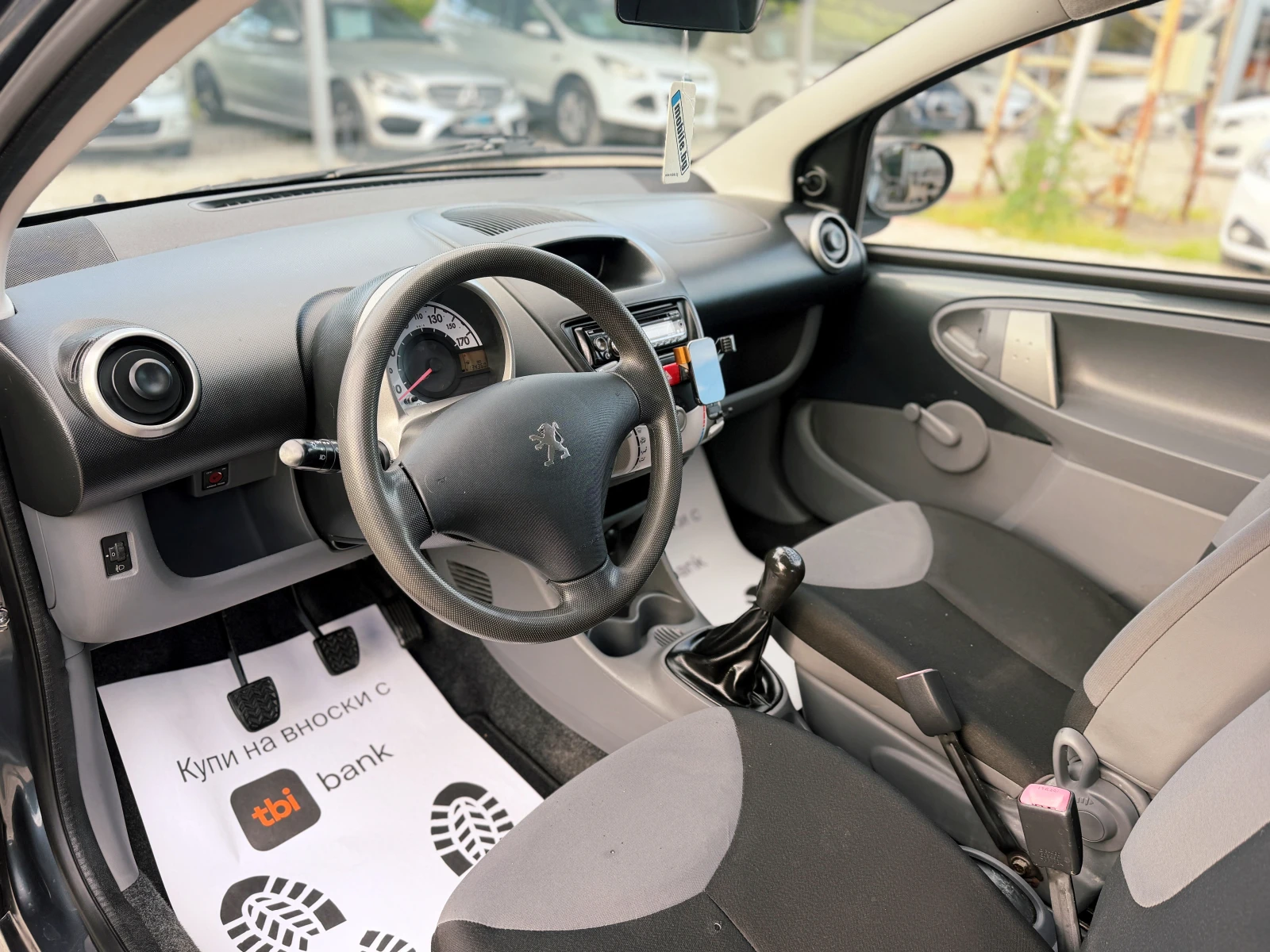 Peugeot 107 1.0i, снимка 7 - Автомобили и джипове - 54559952