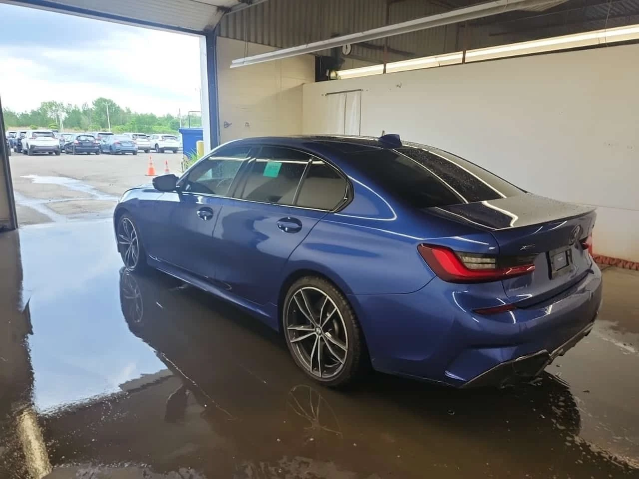 BMW 330  330I XDRIVE | M-PACK | ЦЕНА ДО БЪЛГАРИЯ | , снимка 4 - Автомобили и джипове - 55178182