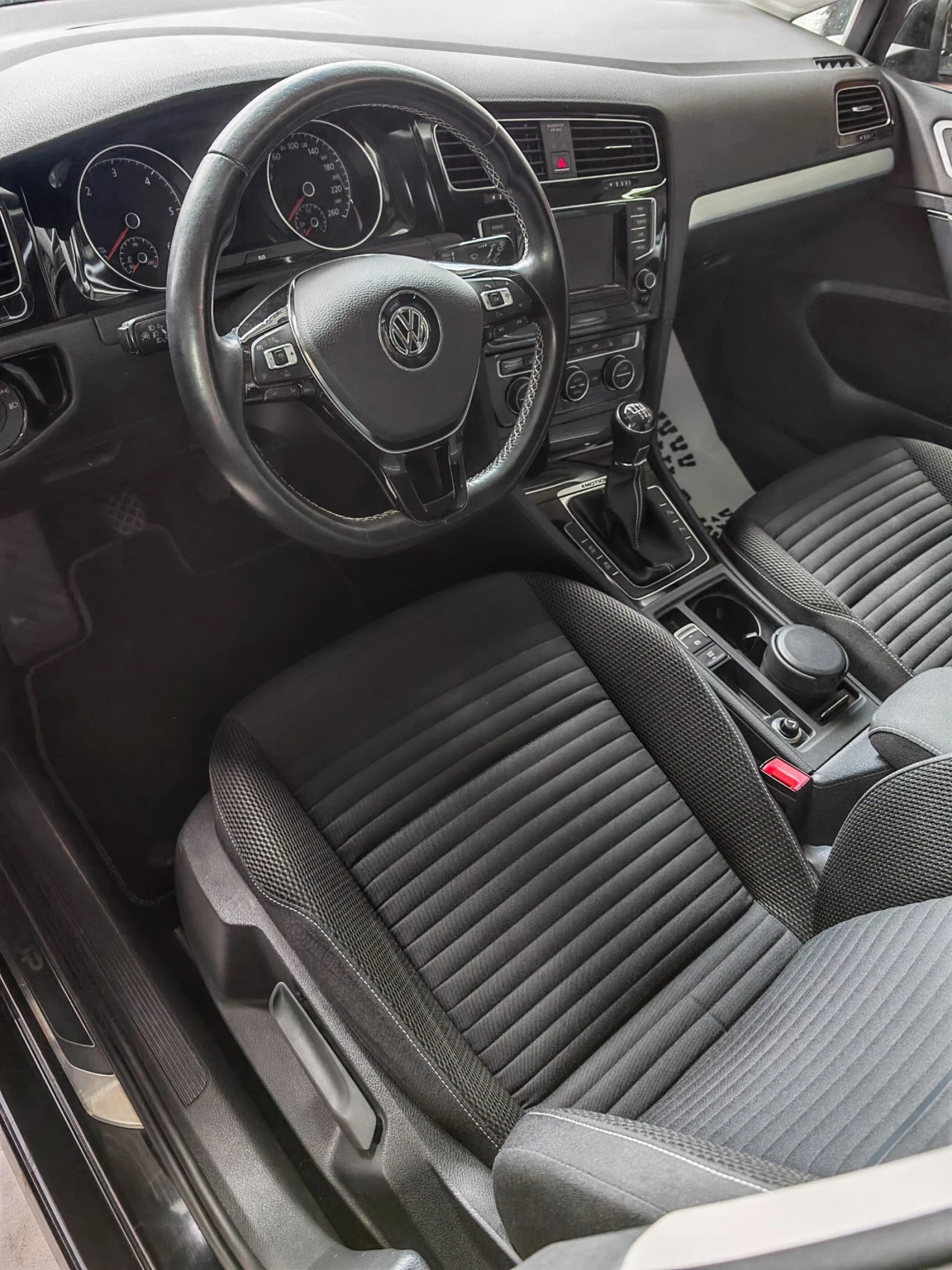 VW Golf * 4-MOTION * CUP EDITION * 2.0TDI 150ps * УНИКАТ!, снимка 14 - Автомобили и джипове - 55196159